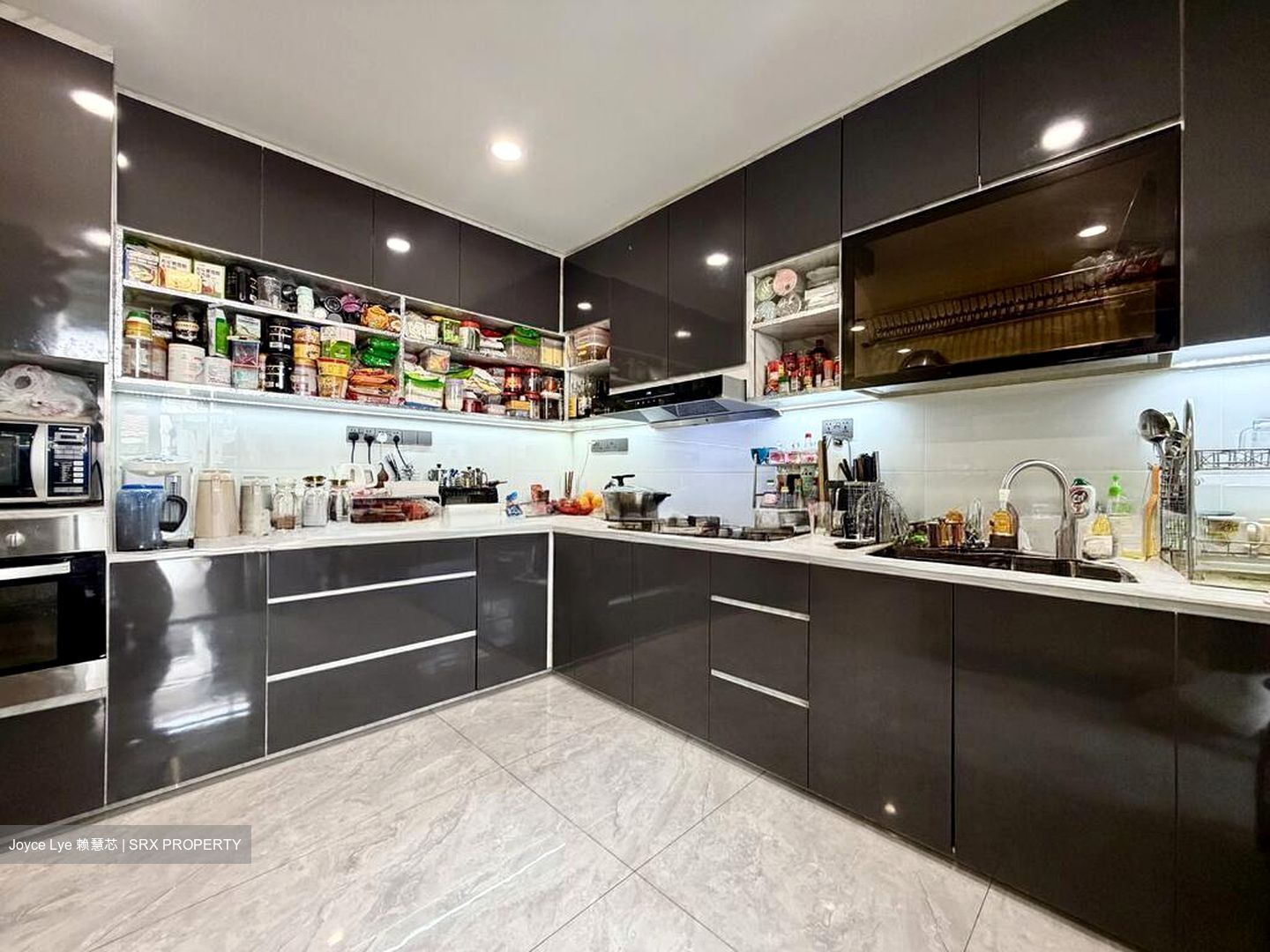 Daisy Park (D13), Terrace #512150841